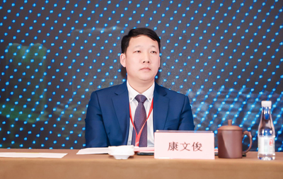 会长    康文俊